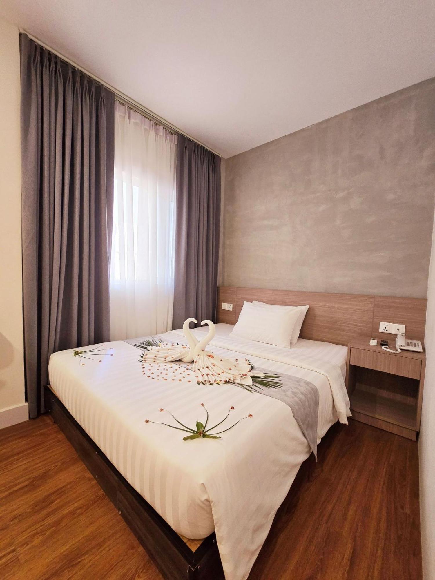 Joli Hotel プノンペン エクステリア 写真